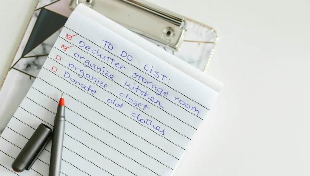 Clipboard with a list of things to do with checkmarks